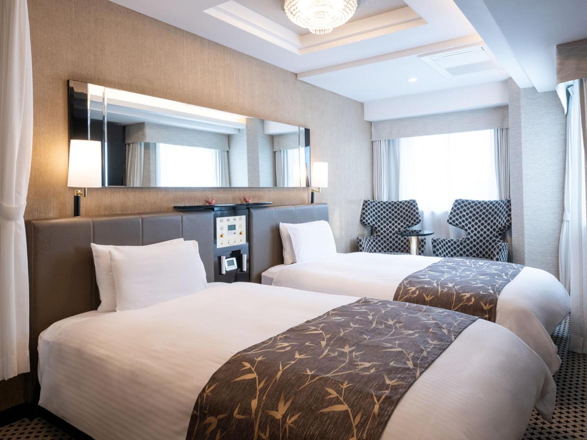 Apa Hotel Higashi Shinjuku Kabukicho Tower — Fotos 3